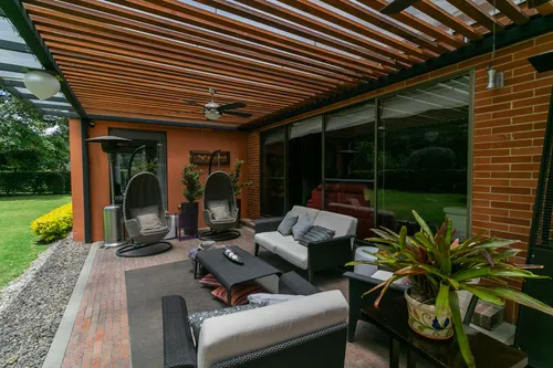 Casa En Arriendo/venta En Guaymaral. Cod V1088042