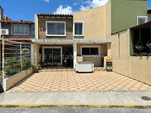 Hermosa, Moderna Y Amoblada Casa En Venta La Rosaleda Barquisimeto. Kg