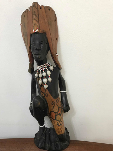 Figura Tribal Tallada En Madera. Origen Africa (Usado)