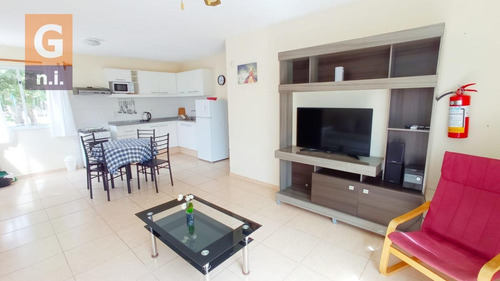 Casa En Piriápolis (portales) - Ref. 4581
