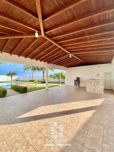 Town House En Alquiler. Conj. Resd Tierra Del Sol