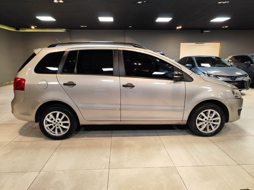 Volkswagen Suran 1.6 Comfortline 101cv