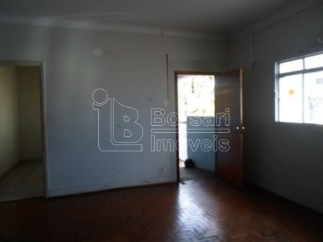 Imagem 2 de 6 de Casa Comercial Para Alugar Com 2 Quartos No Centro, Araraquara