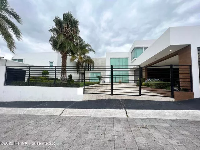 Casa Con Sala De Cine+alberca Privada+gimnasio Balcones De Juriquilla