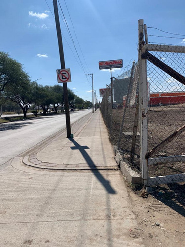 Terreno En Renta En Leon, Gto. Sobre Blvd. Delta, Cerca De Blvd Aeropuerto Y Del Distribuidor Vial