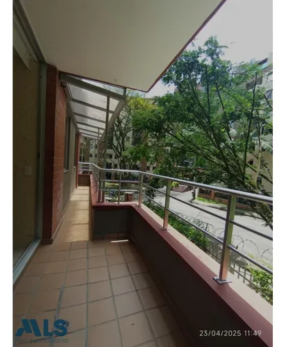 Apartamento En Venta, Envigado, Excelente Sector(mls#256078)