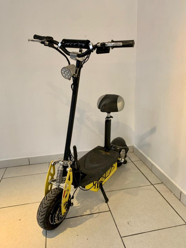 Imagem 2 de 3 de Scooter Elétrico Two Dogs 1600w