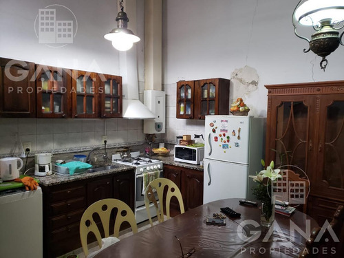 Imagen 6 de 21 de Casa De Pasillo De 2 Dormitorios En Barrio Martin - Reciclar