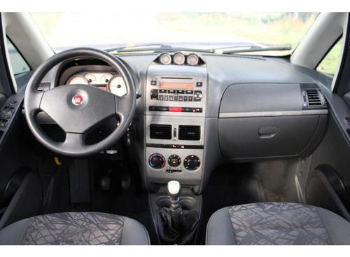 Fiat Idea 1.8 MPI ADVENTURE 8V FLEX 4P MANUAL