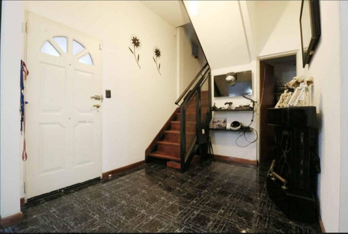 Exc. Casa 4 Ambientes C/pileta - Venta