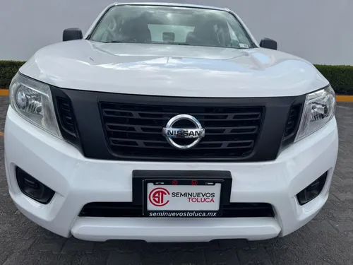 Nissan Np300 2020