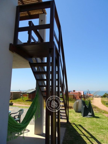 Imagen 3 de 25 de Yavé Yireh - 2 En Punta Del Diablo