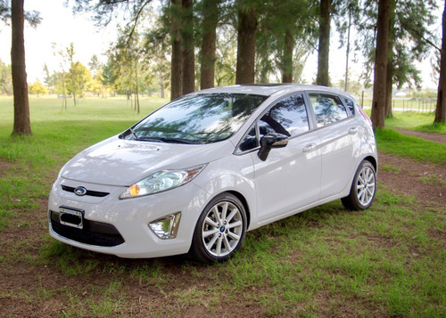 Ford Fiesta Kinetic Design 1.6 Design 120cv Titanium