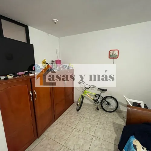Casa Primer Piso Con Parqueadero Copacabana