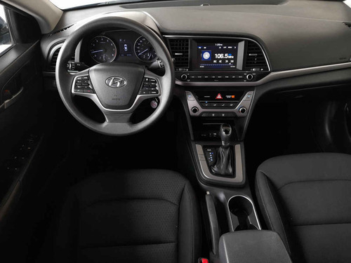 Imagen 13 de 15 de Hyundai Elantra 2017 4p Gls Premium L4/2.0 Aut
