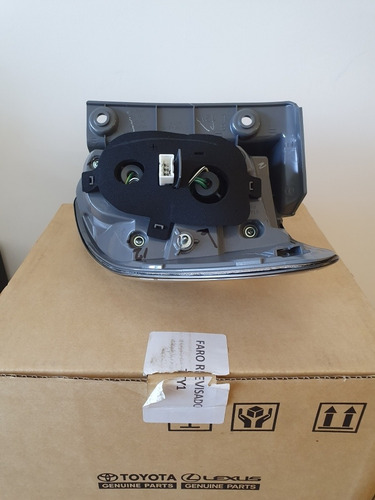 Stop Izquierdo Toyota Fortuner 2012-2019 Original 100%