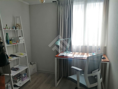 Departamento En Venta De 3 Dorm. En Cerrillos