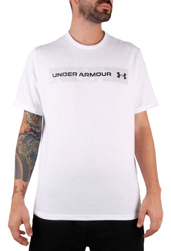 Remera Hombre Under Armour Chest Blanco On Sports