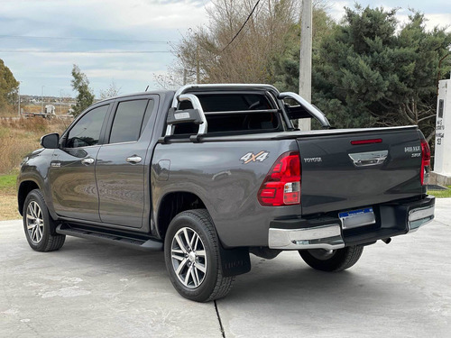 Imagen 6 de 13 de Toyota Hilux 2.8 Cd Srx 177cv 4x4 2018