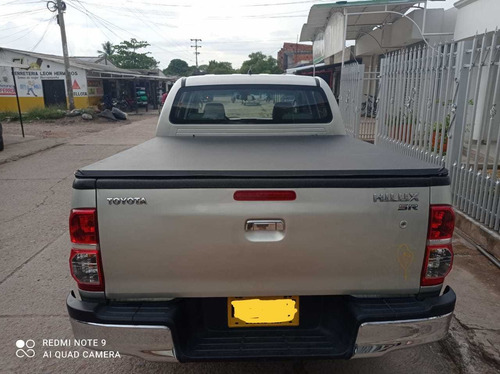 Toyota Hilux 2.7 A Gasolina Mecanica 4x4 Y Bajo