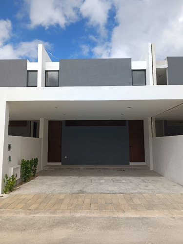 Casas En Venta  En Mérida Xcanatún