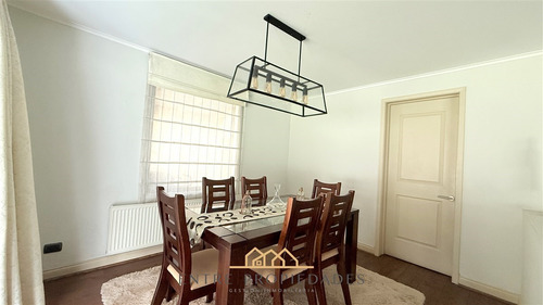 Casa En Venta De 4 Dorm. En Colina