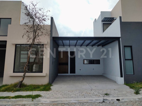 Casa En Venta De Un Piso En Residencial Marboré, Campestre Harás, Puebla