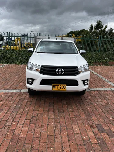 Toyota Hilux 2.7 Chasis 4X2