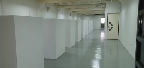 Imagen 5 de 10 de En Venta Edificio Industrial Con La Mejor Ubicacion Del Oeste Catia Mn04141187711