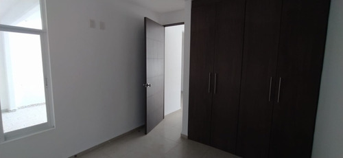 Imagen 14 de 22 de Casa En Renta En Priv. Vittanova, Sgs