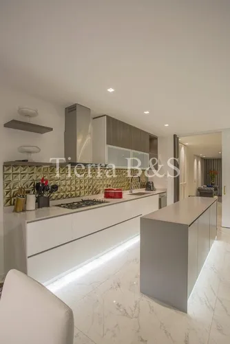 ¡espléndida Casa De Lujo En San Simón: 470m² En Lote De 1720m², 3 Años De Remodelación!