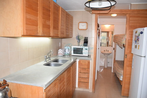 Apartamento En Brava, 2 Dormitorios *- Ref: 1116