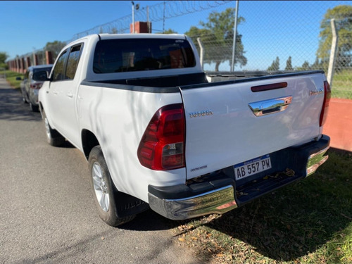 Toyota Hilux Toyota Hilux 2.4 Sr