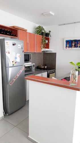 Imagen 8 de 14 de Departamento De 2 Ambientes Muy Luminoso. El Precio De La Publicación Es Para 2 Huéspedes. De Ser Más El Valor Es A Convenir