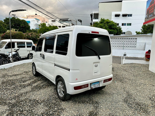 Daihatsu Hijet 2016