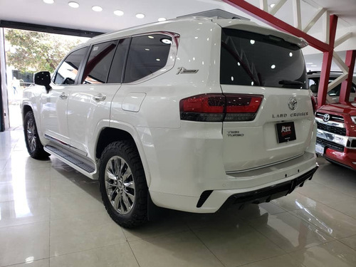 Toyota Lc300