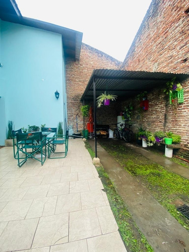 Venta. Casa Ideal Dos Familias. San Fernando.
