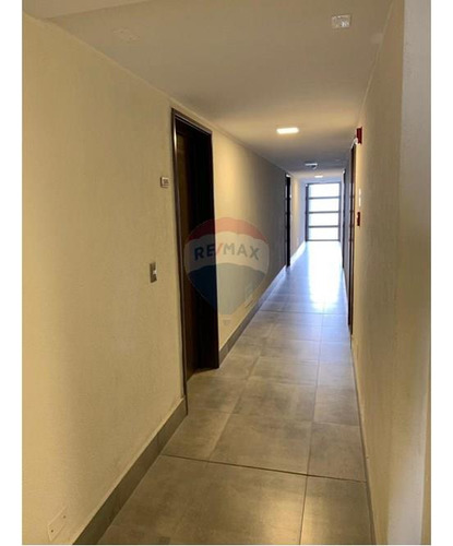 Inversión O Residencial / Metro Y Avenida