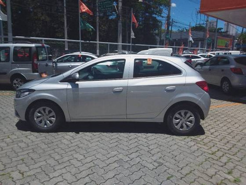 Imagem 9 de 10 de Chevrolet Onix 1.0 Mpfi Lt 8v Flex 4p Manual