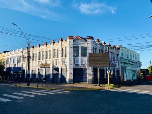 Imponente Edificio Comercial En Victoria