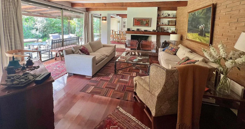 Linda Casa Con Gran Terreno De 900 Mt2/colegio Newland