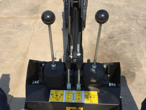 Brazo Excavador Aguilon Bobcat Cat Minicargador Motorman