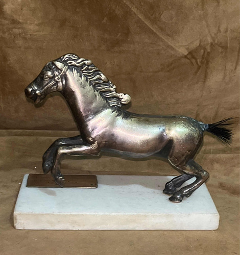 Premio Círculo Filatélico Uruexpo 83. Caballo Bronce Mármol