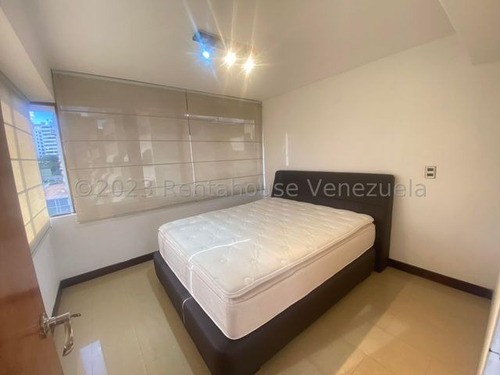 Apartamento En Alquiler En La Alameda 25-16715 K.f