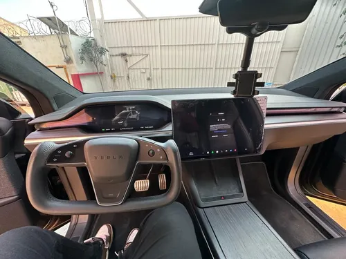 Tesla Model X 2024