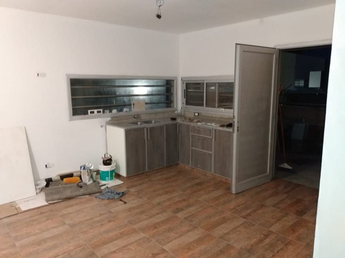 Imagen 4 de 10 de Departamento En Venta De 2 Dormitorios C/ Cochera En Las Toninas