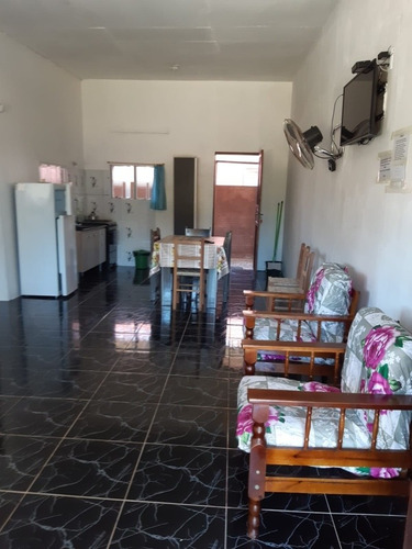 Alquilo Casas, En El Chuy, En La Barra (alvorada)a 3 Cuadras De La Playa