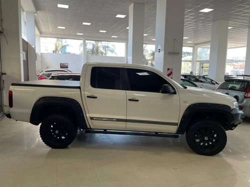 Volkswagen Amarok Dark Label 4x4 Año 2015 Blanco Todoautos