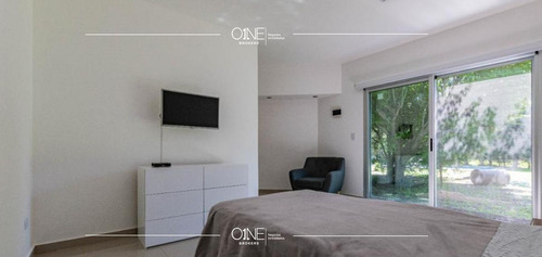 Imagen 5 de 26 de Casa En Espectacular Lote Doble En Esquina !!