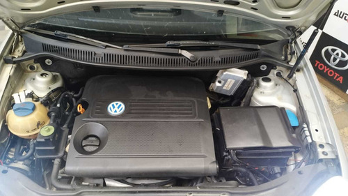 Volksvagem Polo 1.6 4 Portas